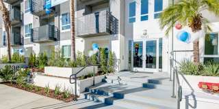 MODERNO North Hollywood Gallery 3