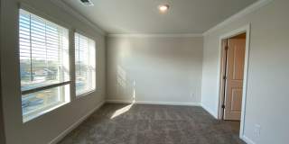 Room in 4 Bedroom Home at Tears Ln Gallery 38