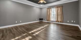 2185 Roswell Drive Gallery 9