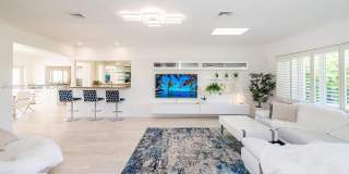 2118 NE 15th St Gallery 10