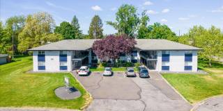 211-219 S Whipple Rd Gallery 1