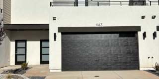 Beautiful Crimson Park Townhome! Gallery 1