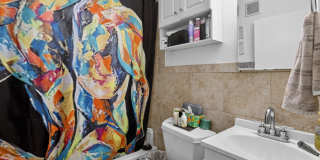 821 CATHARINE Street Gallery 9