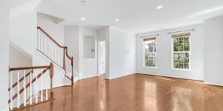 22653 VIENNA GREEN Terrace Gallery 12