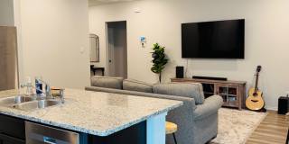3-bedroom 2-bathroom house! Gallery 7
