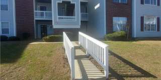 300 WATERDOWN Drive unit: 8 Gallery 1