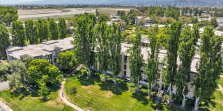Premier Marina Point 2-Bedroom Condo with Private Deck Gallery 1