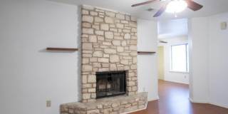 Room in 2 Bedroom Home in Austin Gallery 18