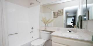 Riverpark apartment homes Gallery 31