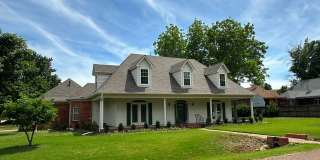3 BR/2.5 BA Bartlett home in Davie's Plantation! Gallery 1