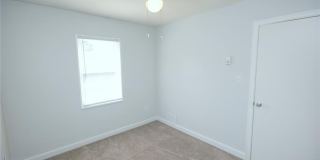 924 Avalon Avenue Gallery 35