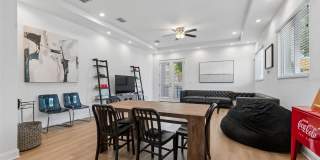 2113 W CASS Street Gallery 17