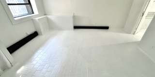 154 Lancaster Street Gallery 13