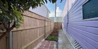 4810 Annunciation Street Gallery 11