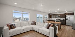 Beautiful 2022 Built Home With Views! Gallery 1