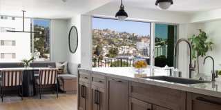 818 N Doheny Dr Gallery 1