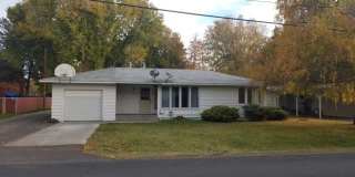Cute home in nice neighborhood Gallery 1