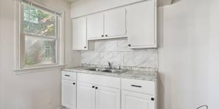 $1300 3 bedroom bungalow Gallery 14