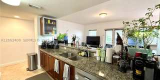 1033 SW 9th Ct Gallery 6