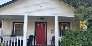 Cozy Coastal Furnished Cottage by the Pacific – 1 Bed | 1 Bath Gallery 1