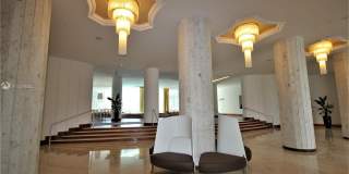 5151 COLLINS AV Gallery 47