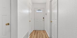 Move-In Ready 4/2 with No Carpet, Washer & Dryer Included – Prime Killeen Location Near Fort Hood! Gallery 3