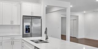 122 Woolley Court Gallery 13