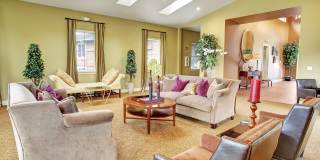 Lakeside Gallery 16