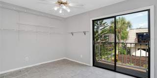 15217 W POND WOODS Drive Gallery 35