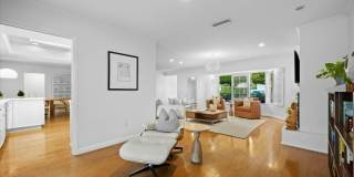 232 Cove Place Gallery 15