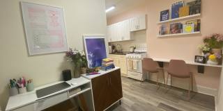 1735 Bainbridge Street Gallery 4