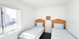 54 Milesfield Avenue Gallery 17