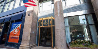 18 E Fourth Street unit: 501 Gallery 1