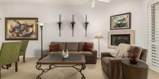 STUNNING Furnished 2 bed/2 bath Condo in McCormick Ranch Gallery 1