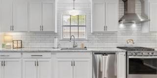 607 W Cedar Street Gallery 1