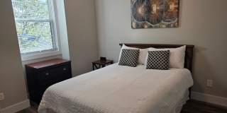 1117 Greenwood Alley Gallery 8