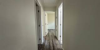 AVAILABLE: Updated 4 BR / 2 BA in Prime South Austin Location Gallery 28