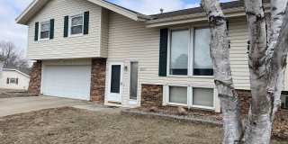 Beautiful Home for Rent in Omaha Gallery 1