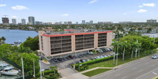 740 S Federal Highway Gallery 52