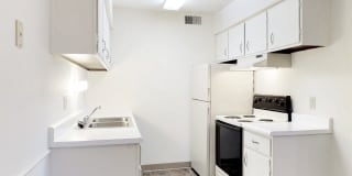 Sherwood Glen Gallery 22