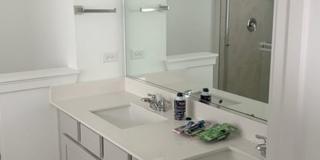 Spacious 3BR Townhome in Plainfield Gallery 3