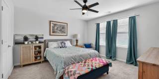 MOVE IN READY!-$500 OFF THE FIRST MONTHS RENT!-MOVE IN SPECIAL-BONUS ROOM!! Gallery 21