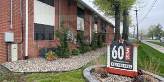 6023 Barton Dr, Shawnee, KS 66203  1 bed 1 bath// Rent: $895 Deposit: $895// 60 West Apartments Gallery 3