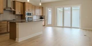 16705 Victoria Grove Alley Gallery 13