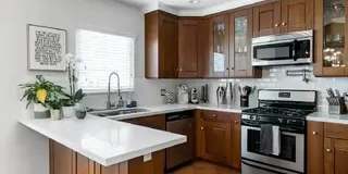 1350 North Stanley Avenue Gallery 1