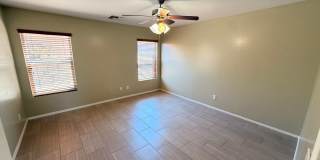 Updated 4x2 Buckeye Home *NO* Carpet & Downstairs Primary Bed! Gallery 12