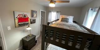 Fully Furnished rental with excellent central location in North cincinnati Suburbs Gallery 30