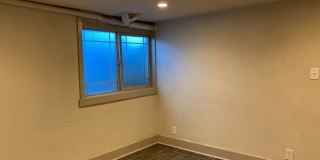 STUDENTS WELCOME! Charming 3 Bed 2 Bath Single Family Home in Old Town Gallery 28