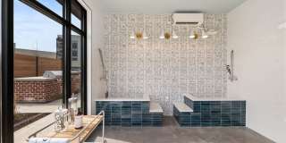 The Premier Gallery 8