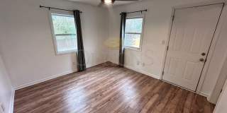 3 Bedroom Home in Oakland City Gallery 9